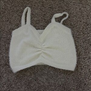 Chic White Knit Crop Top